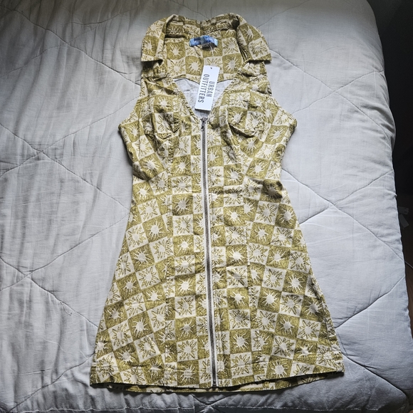 URBAN OUTFITTERS Freya Linen Collared Mini Dress Green Sun XS UO NWT - Picture 2 of 11